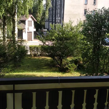 Feidum Quarters Апартаменты Тшебиня